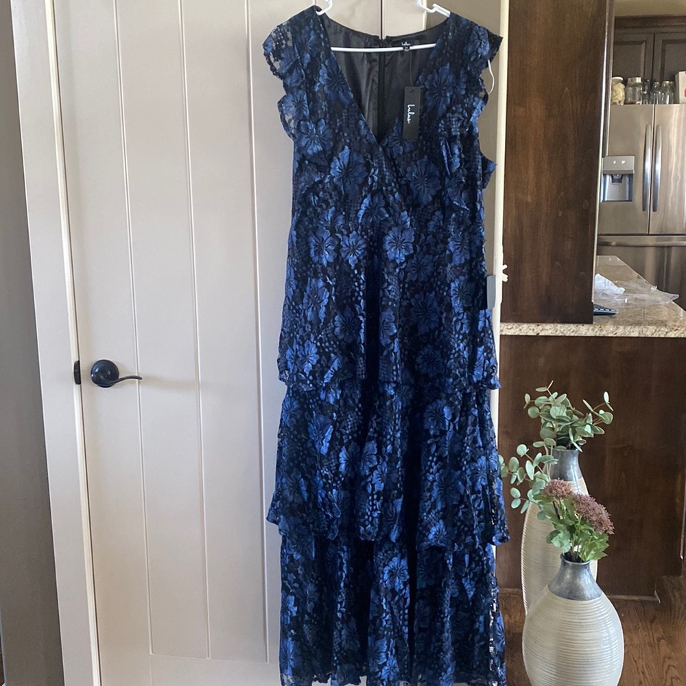Lulus Brand New Never Worn Navy Blue Maxi dresses
